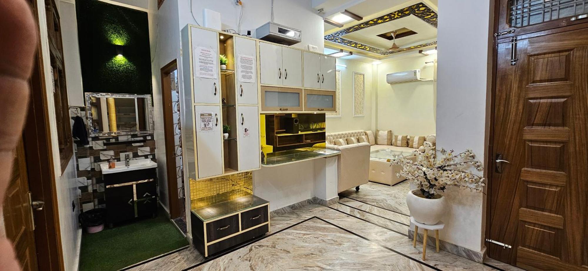 Blessing'S Home Stay 4 Bedroom Luxury Villa Lucknow Zewnętrze zdjęcie